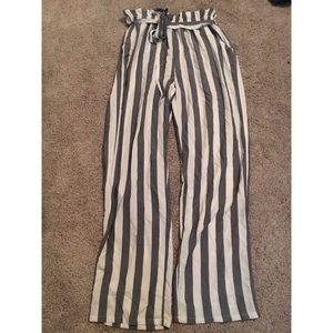 American Eagle Flowy Pants